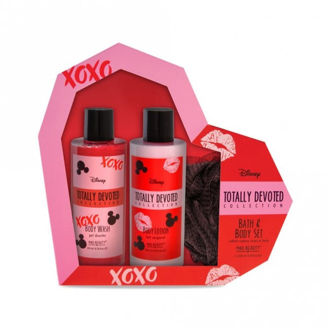 Disney Minnie Mickey Totally Devoted Pamper Gift Set 200ml Body Wash, 200ml Body Lotion, Body Puff